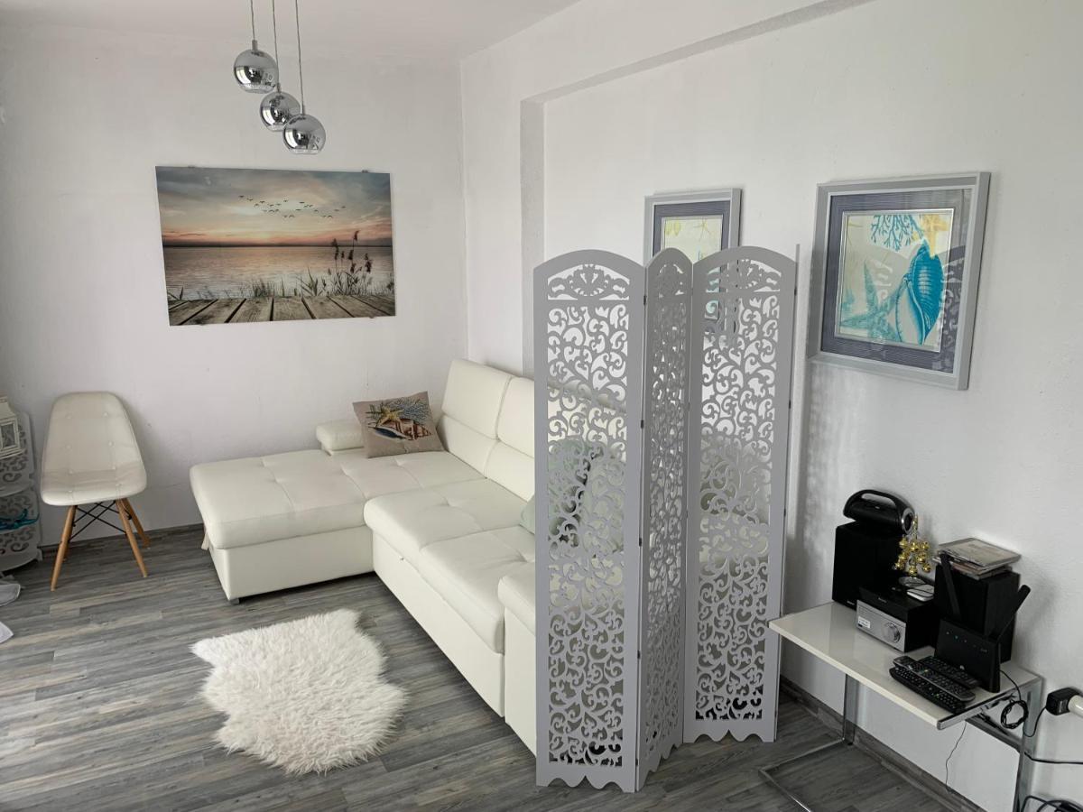 Ferienwohnung Oasis By The Sea Primorsko Exterior foto