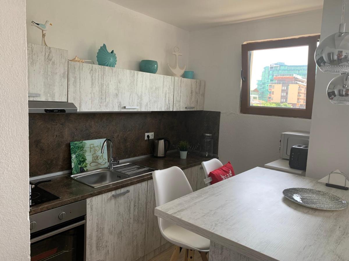 Ferienwohnung Oasis By The Sea Primorsko Exterior foto