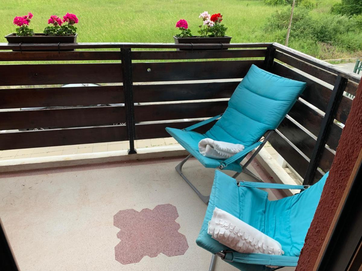 Ferienwohnung Oasis By The Sea Primorsko Exterior foto